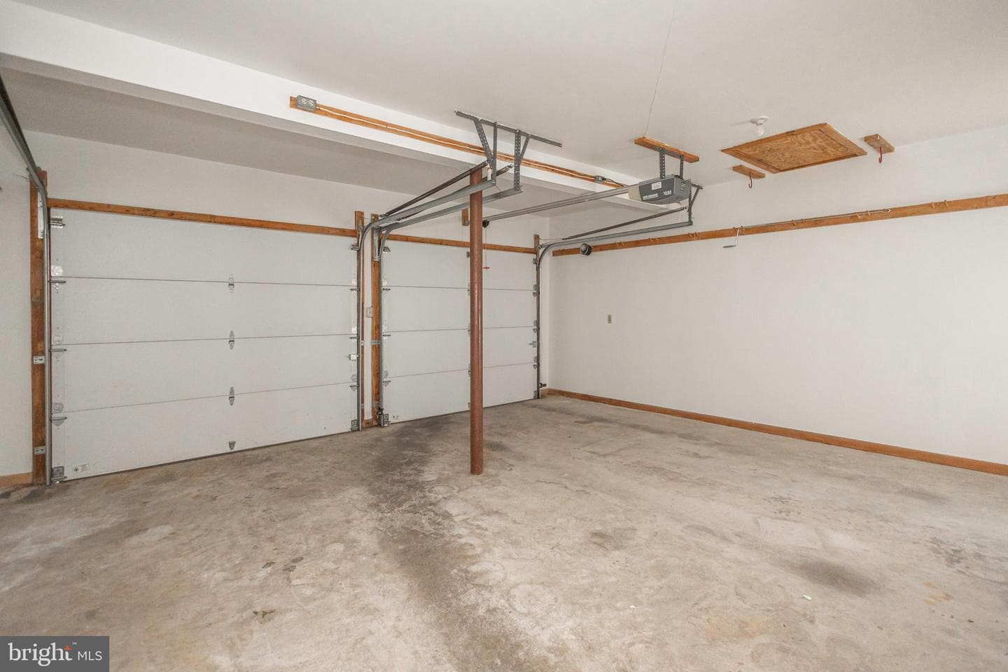 327 Thistle Lane photo 43
