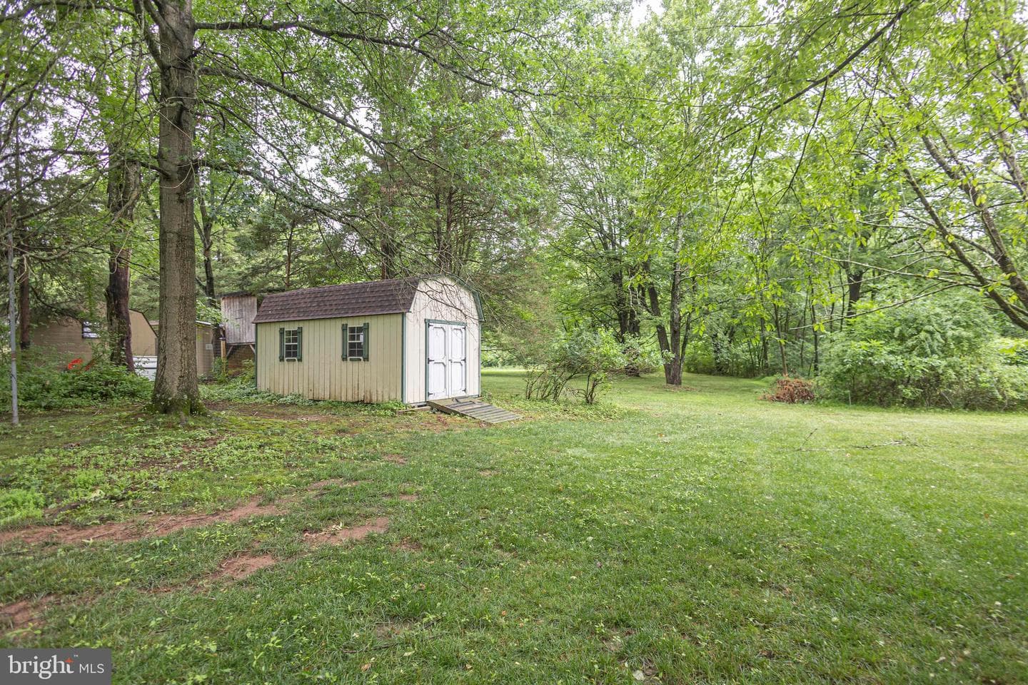327 Thistle Lane photo 46