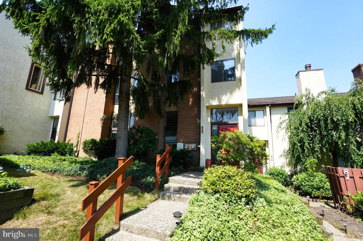 88 Palace Court, Chalfont