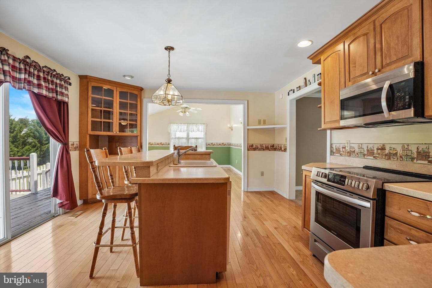 52 Castlewood Drive photo 10