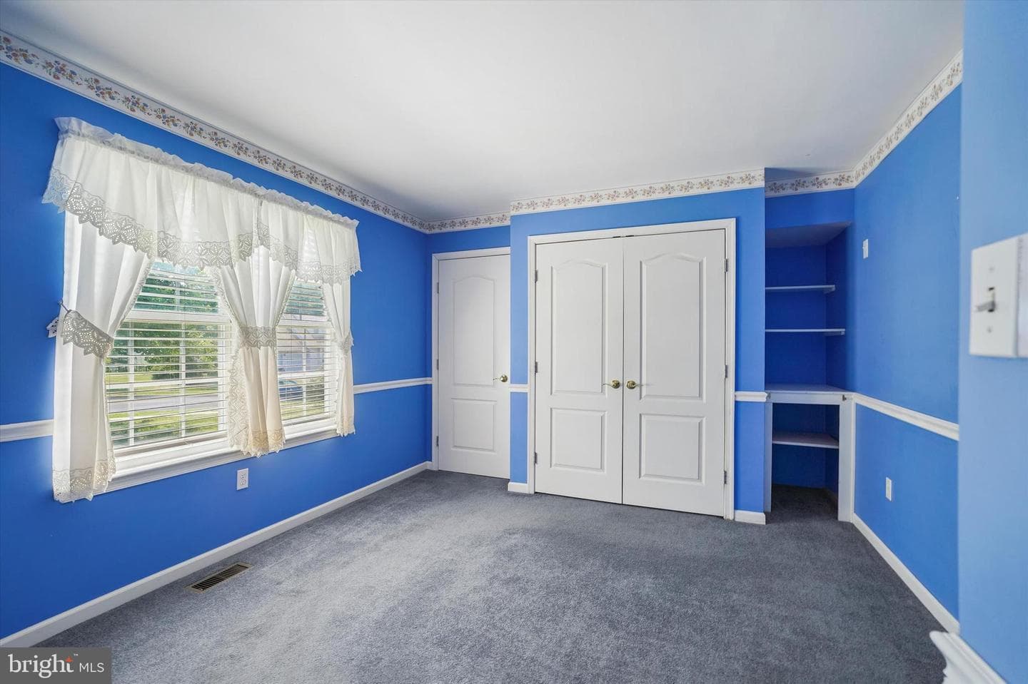 52 Castlewood Drive photo 24