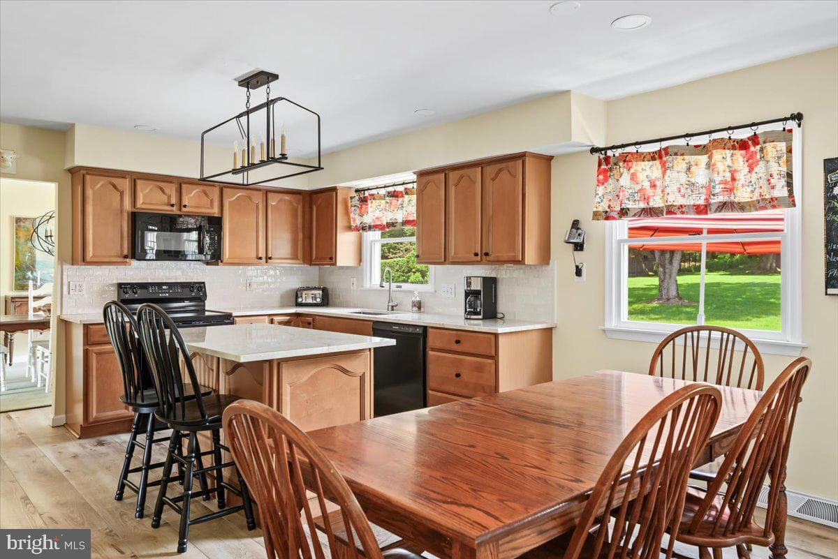9 Brookdale Drive photo 11