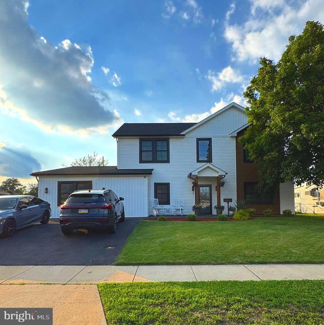 57 Evergreen Lane, Levittown