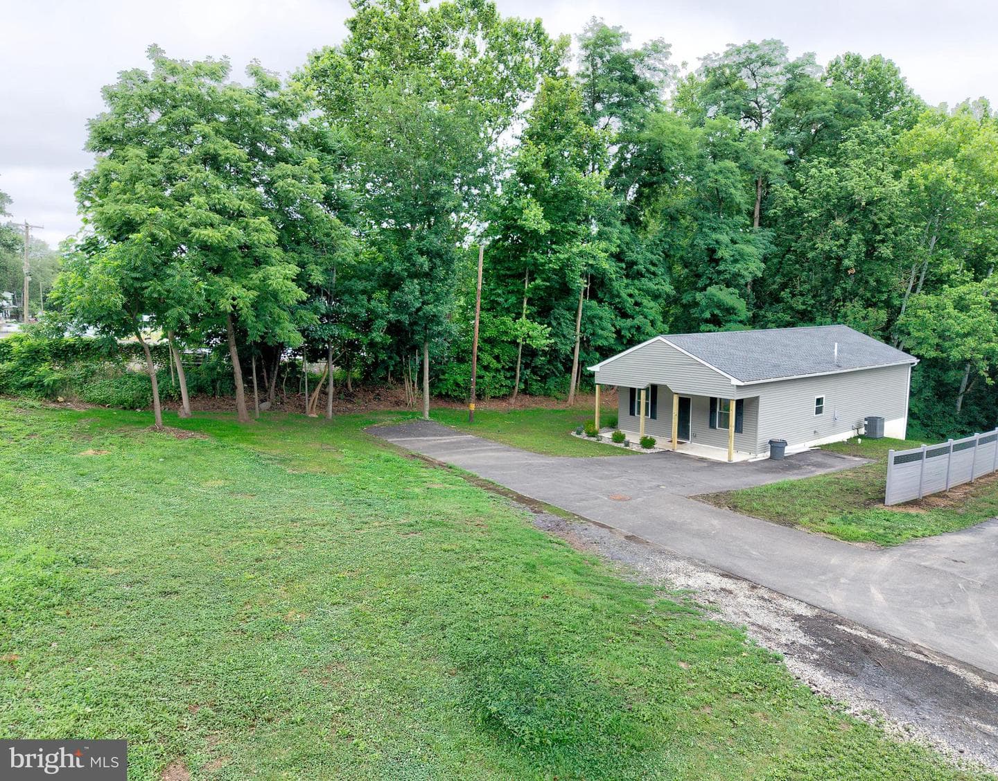 1407 Rising Sun Avenue photo 10