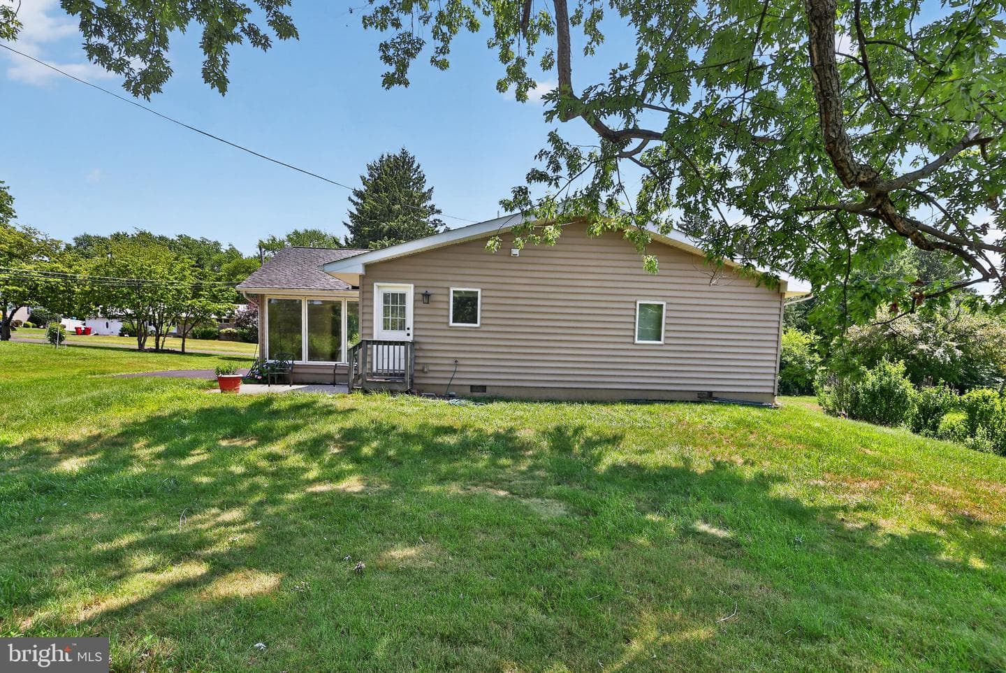 130 Acorn Drive photo 27