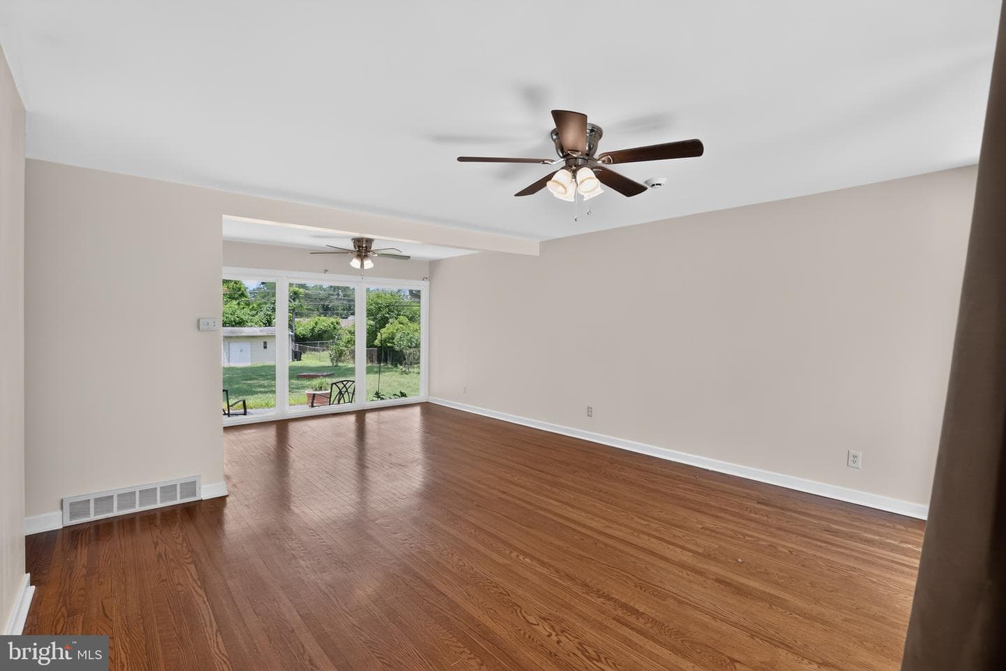 130 Acorn Drive photo 3