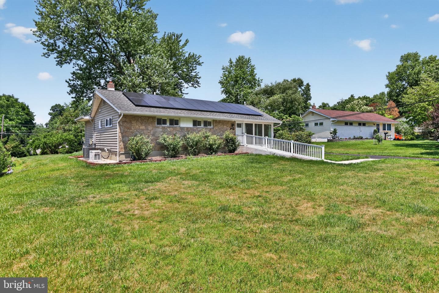 130 Acorn Drive photo 32