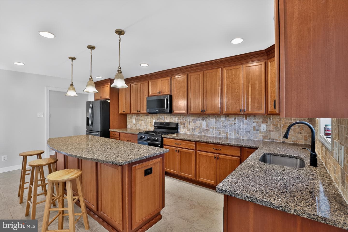 130 Acorn Drive photo 8