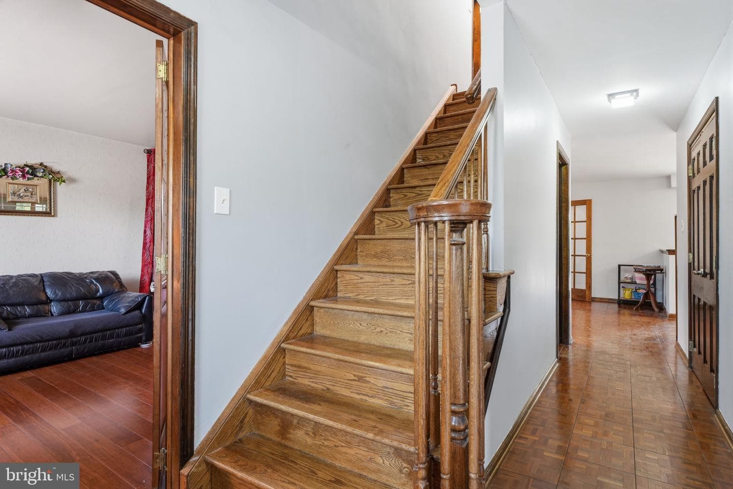 560 Lower Holland Road photo 4