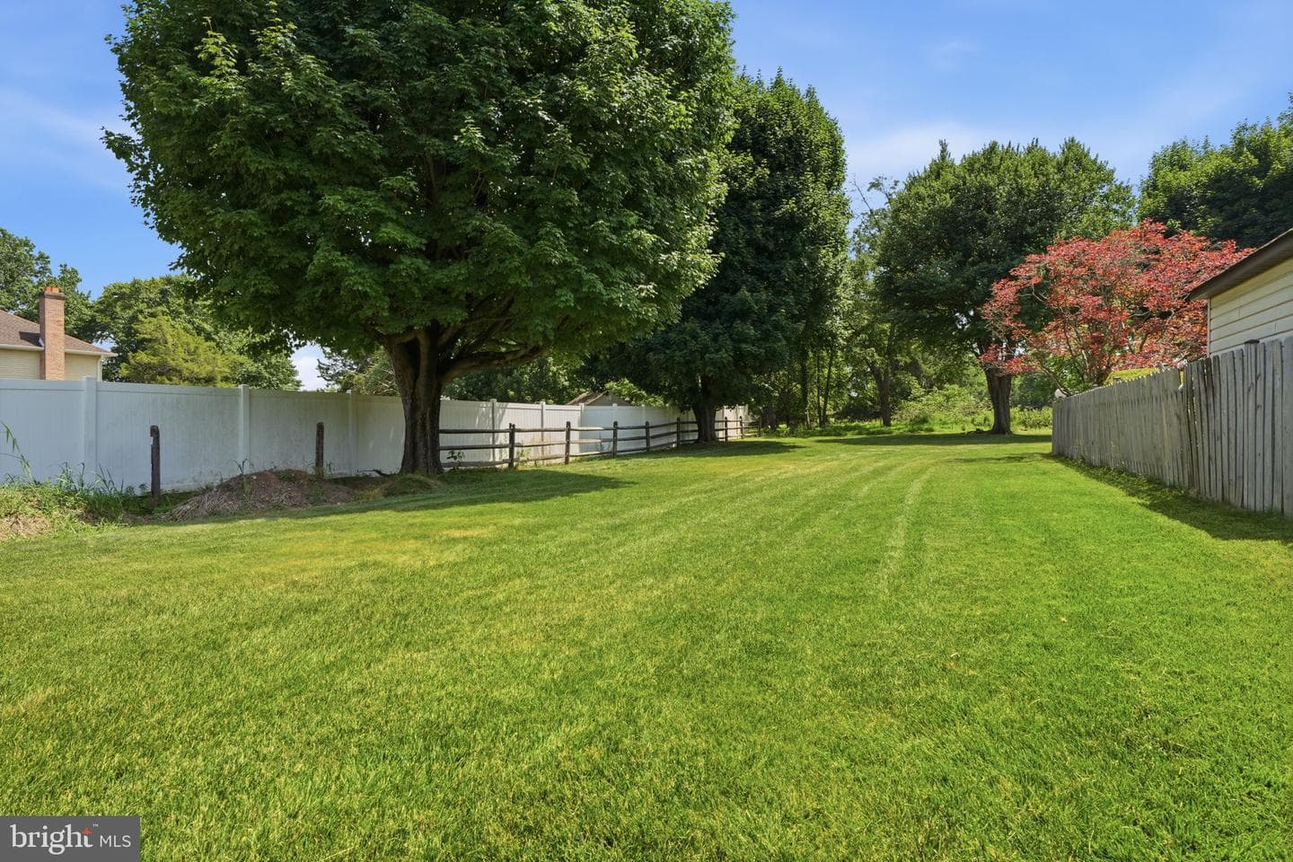 560 Lower Holland Road photo 58