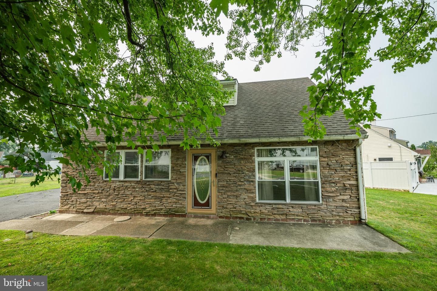 587 Arbor Road photo 3