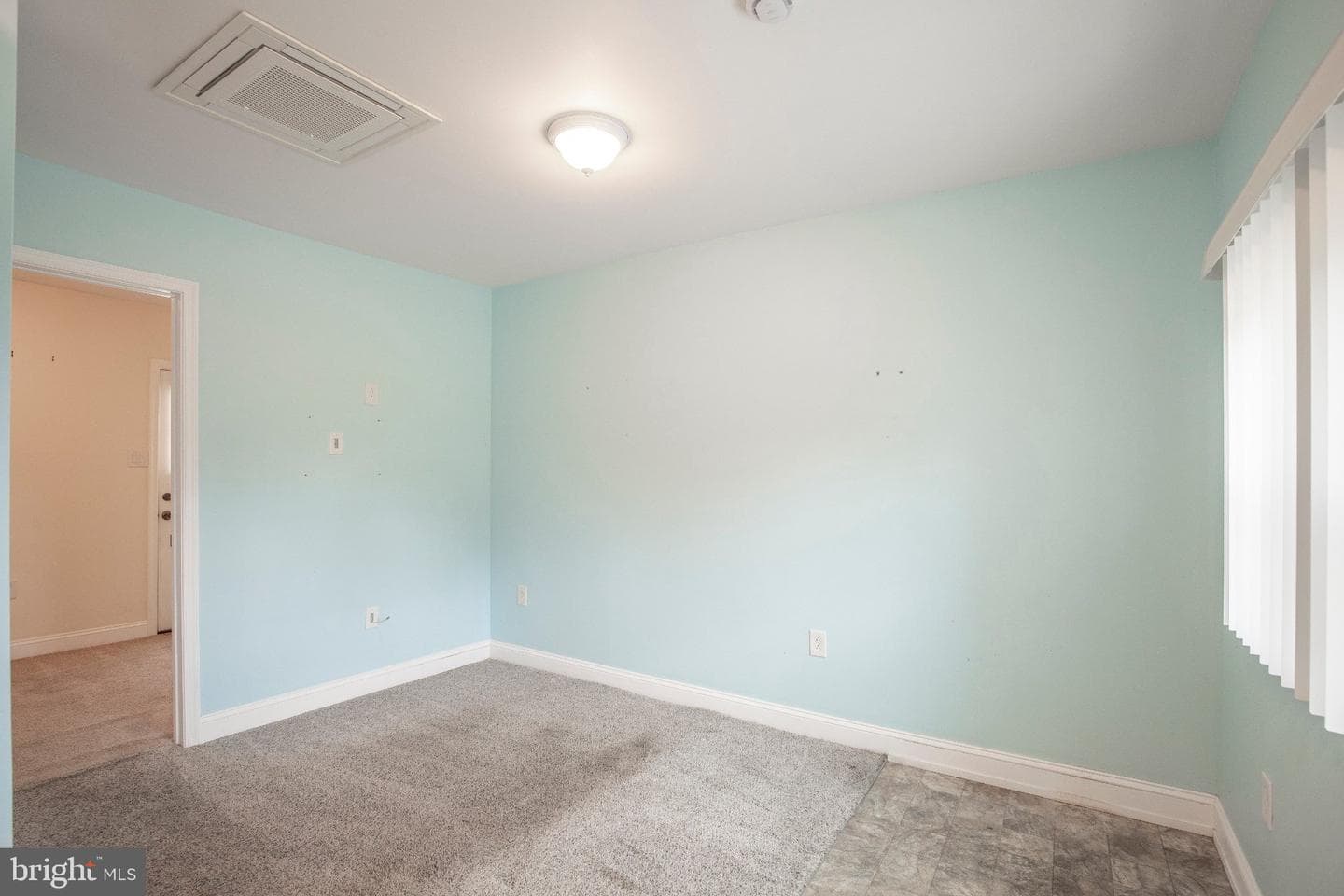 772 Clifford Street photo 48