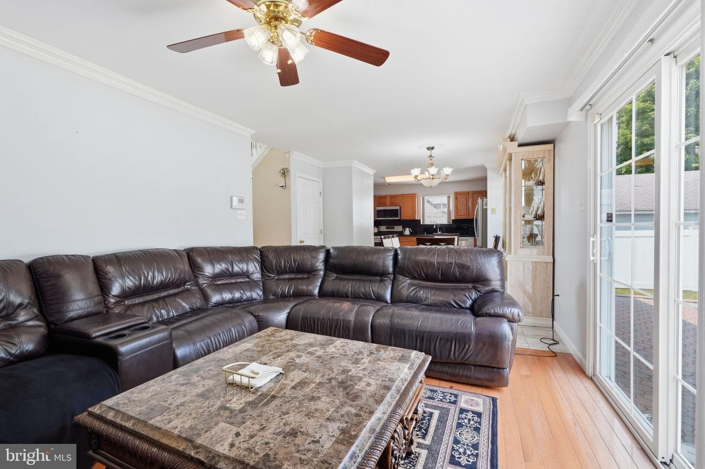 2347 Maple Avenue photo 11