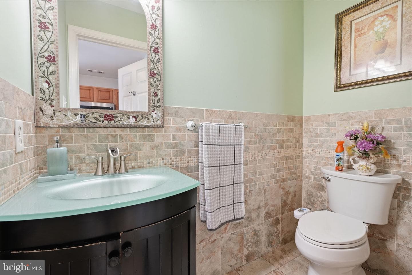 2347 Maple Avenue photo 16