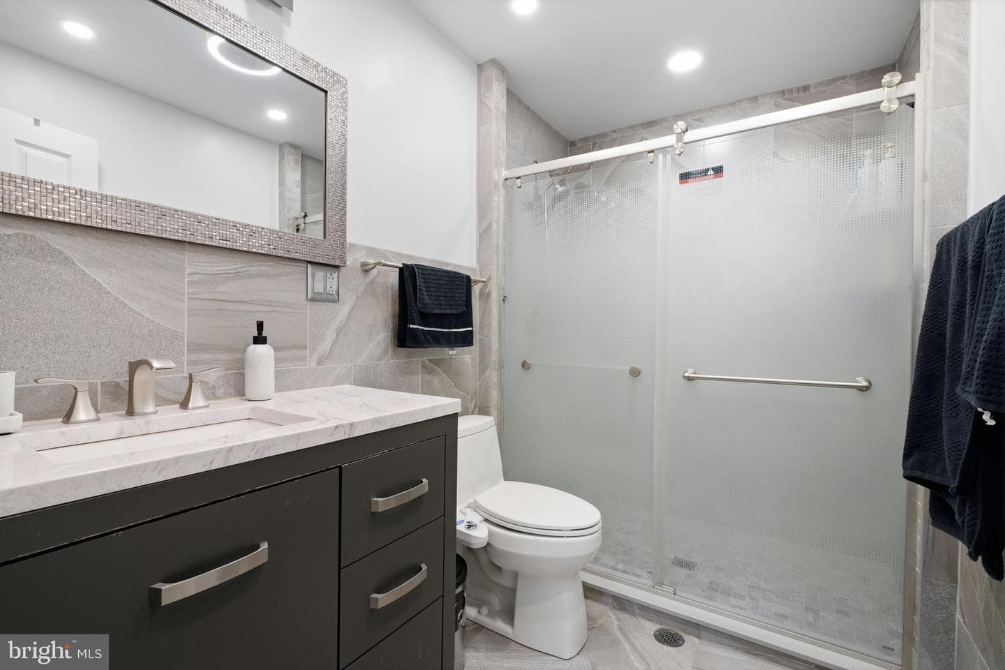 2347 Maple Avenue photo 36