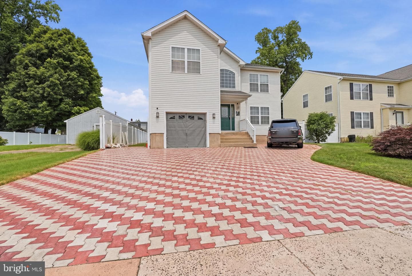 2347 Maple Avenue photo 46
