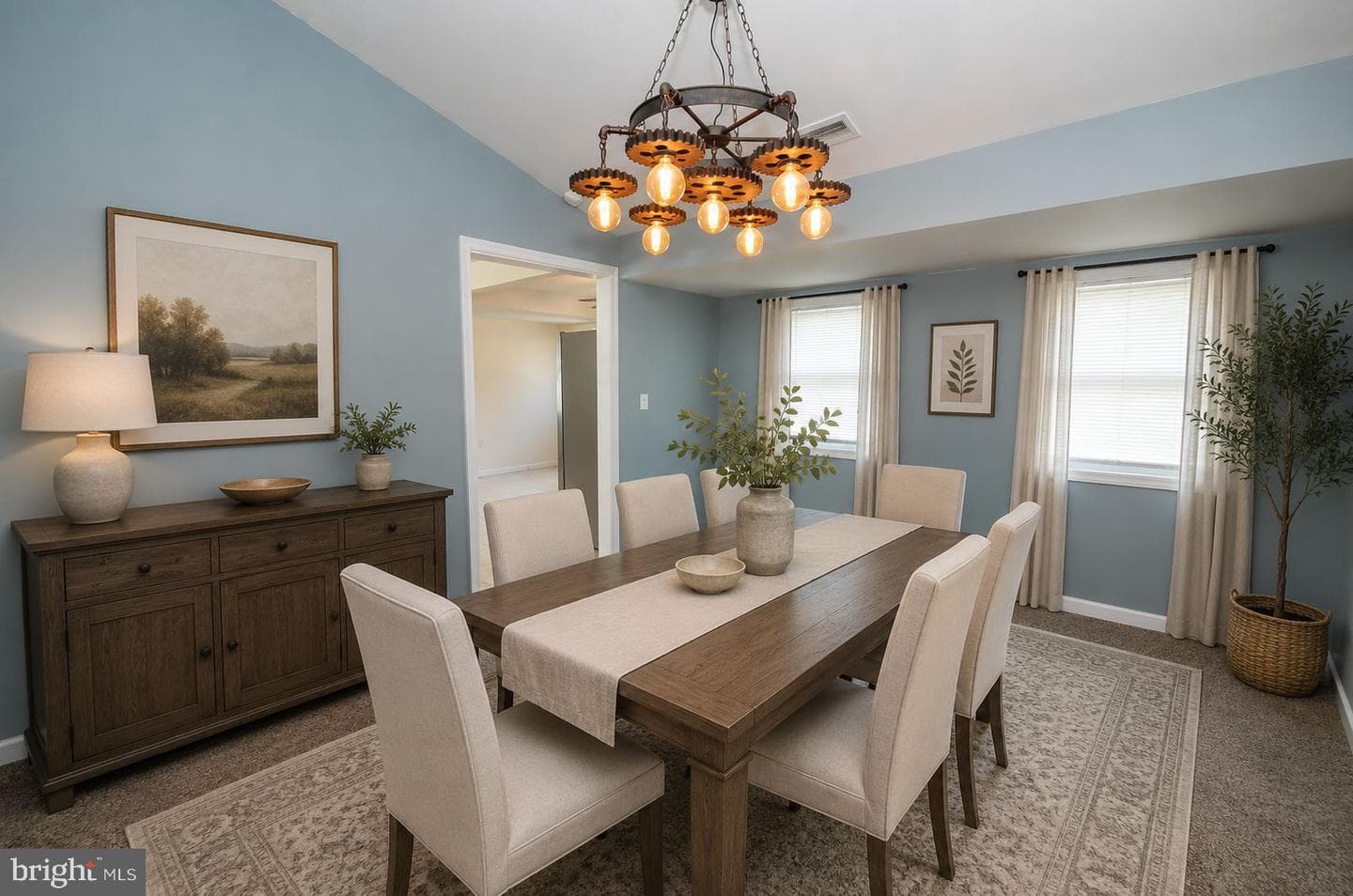 31 Roundwood Lane photo 13