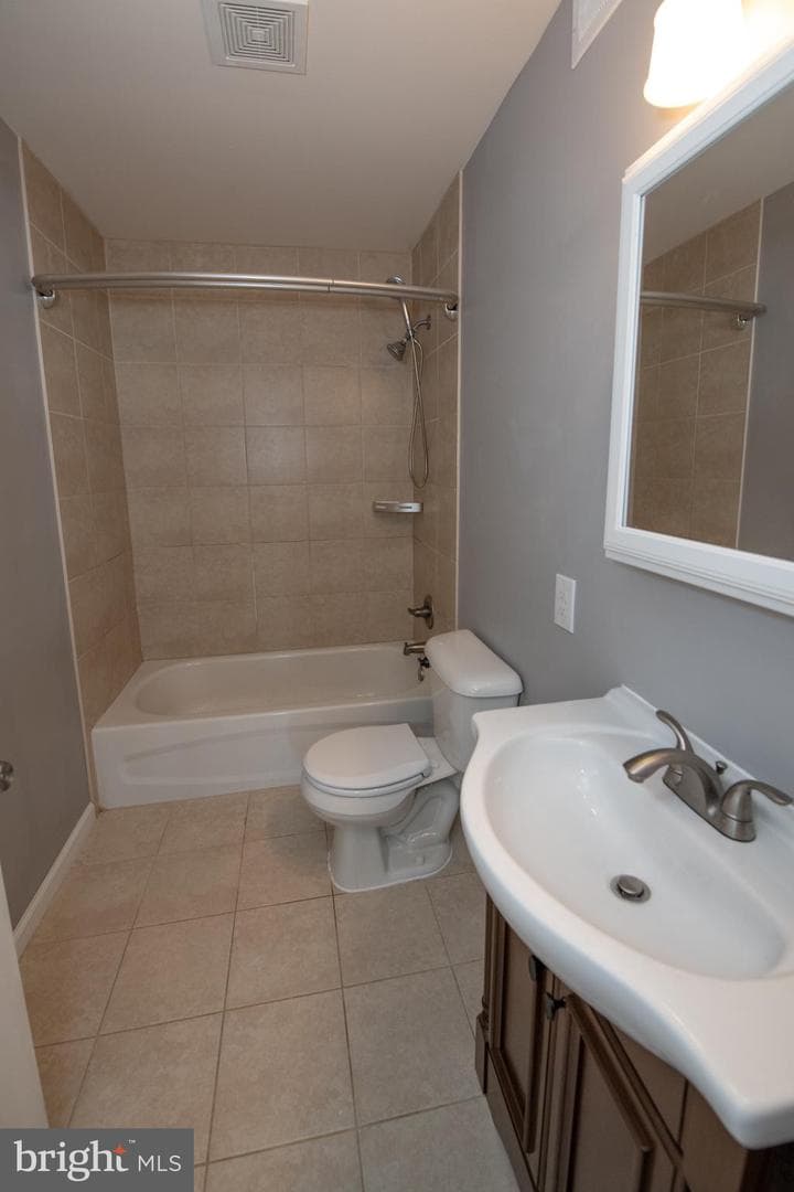 31 Roundwood Lane photo 24