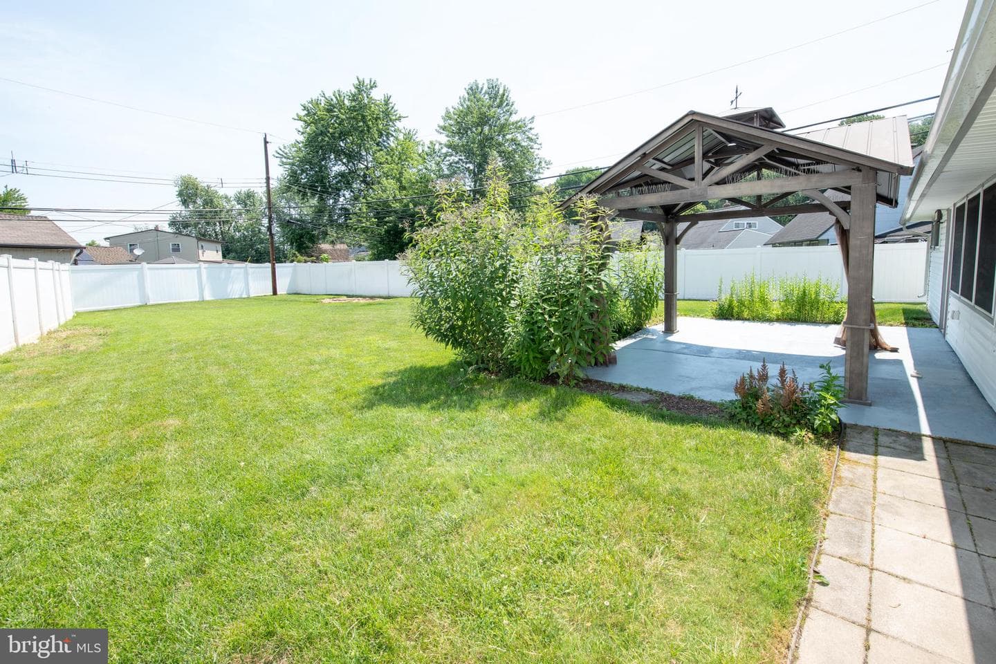 31 Roundwood Lane photo 43