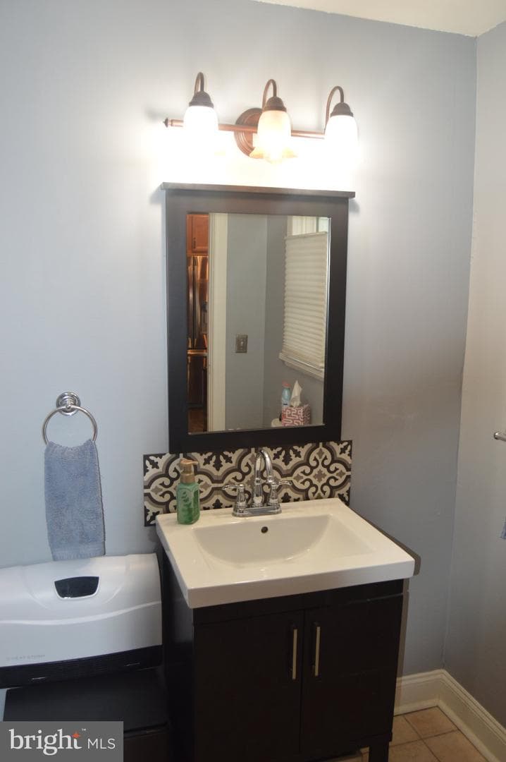 2322 Wilson Avenue photo 30