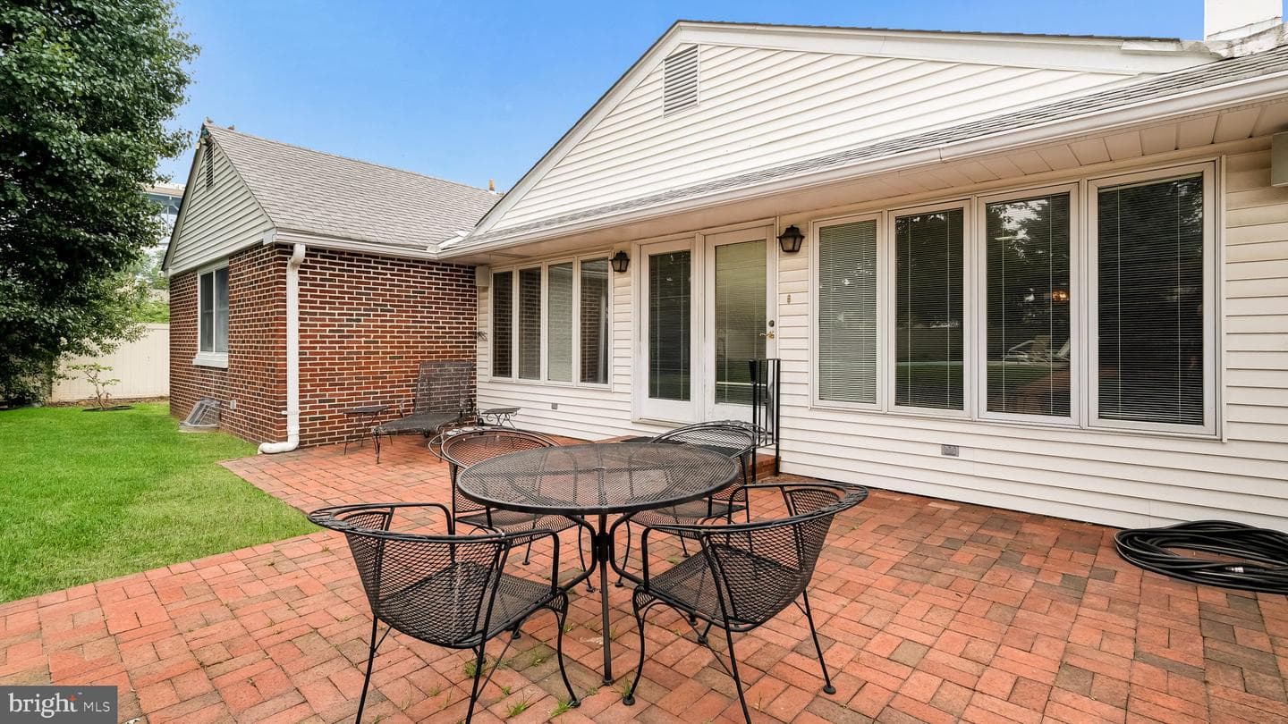 6609 N Radcliffe Street photo 28