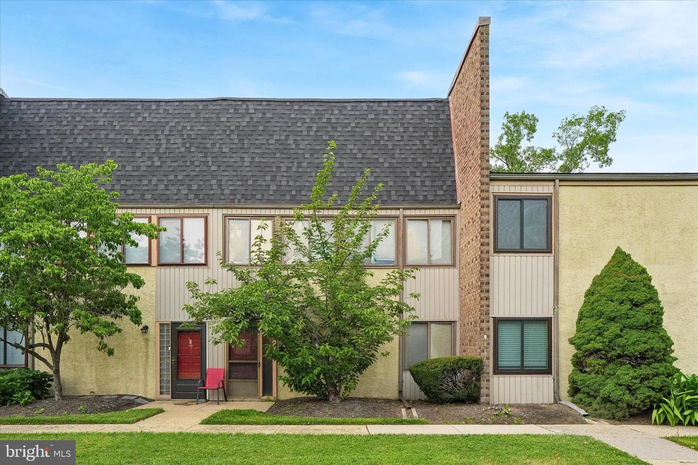 4662 Canterbury Court photo 15