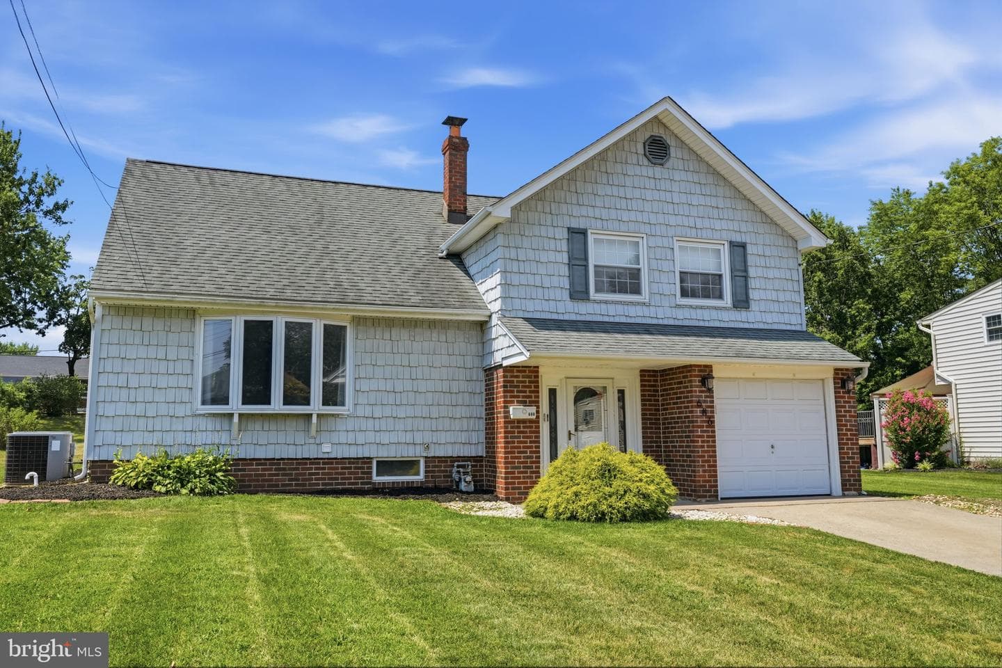 686 Cheryl Drive, Warminster