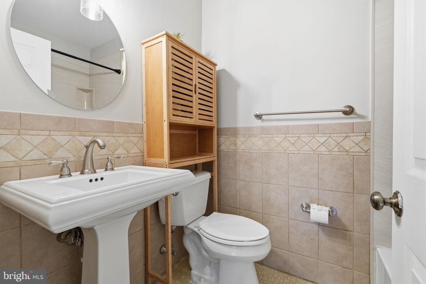 686 Cheryl Drive photo 25
