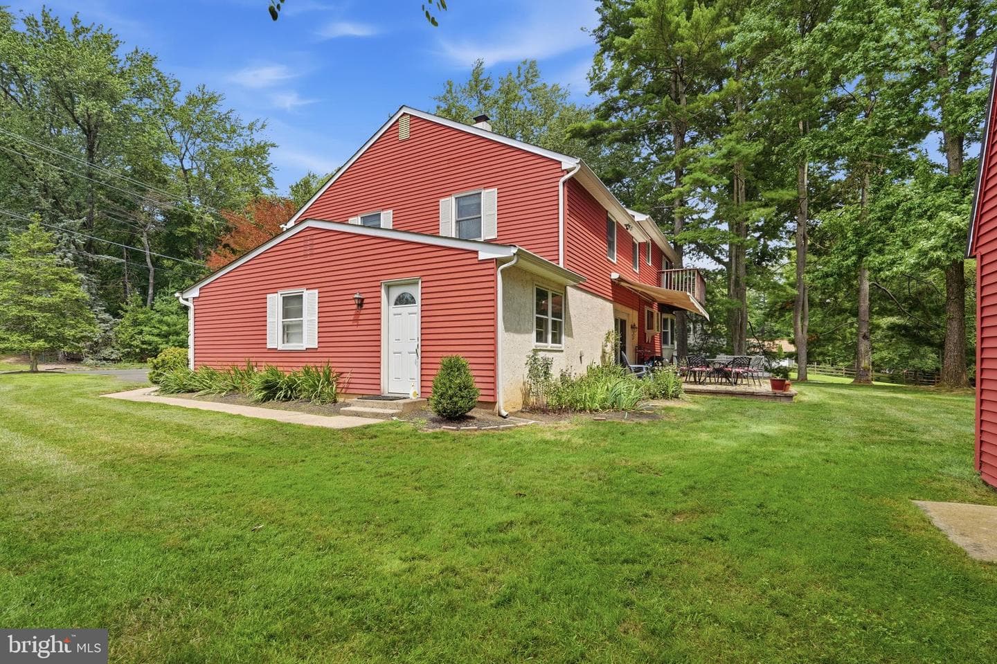 136 Chapel Drive photo 33
