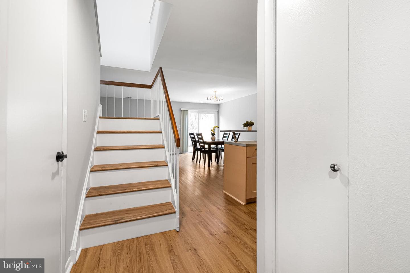 994 Bancroft Place photo 3