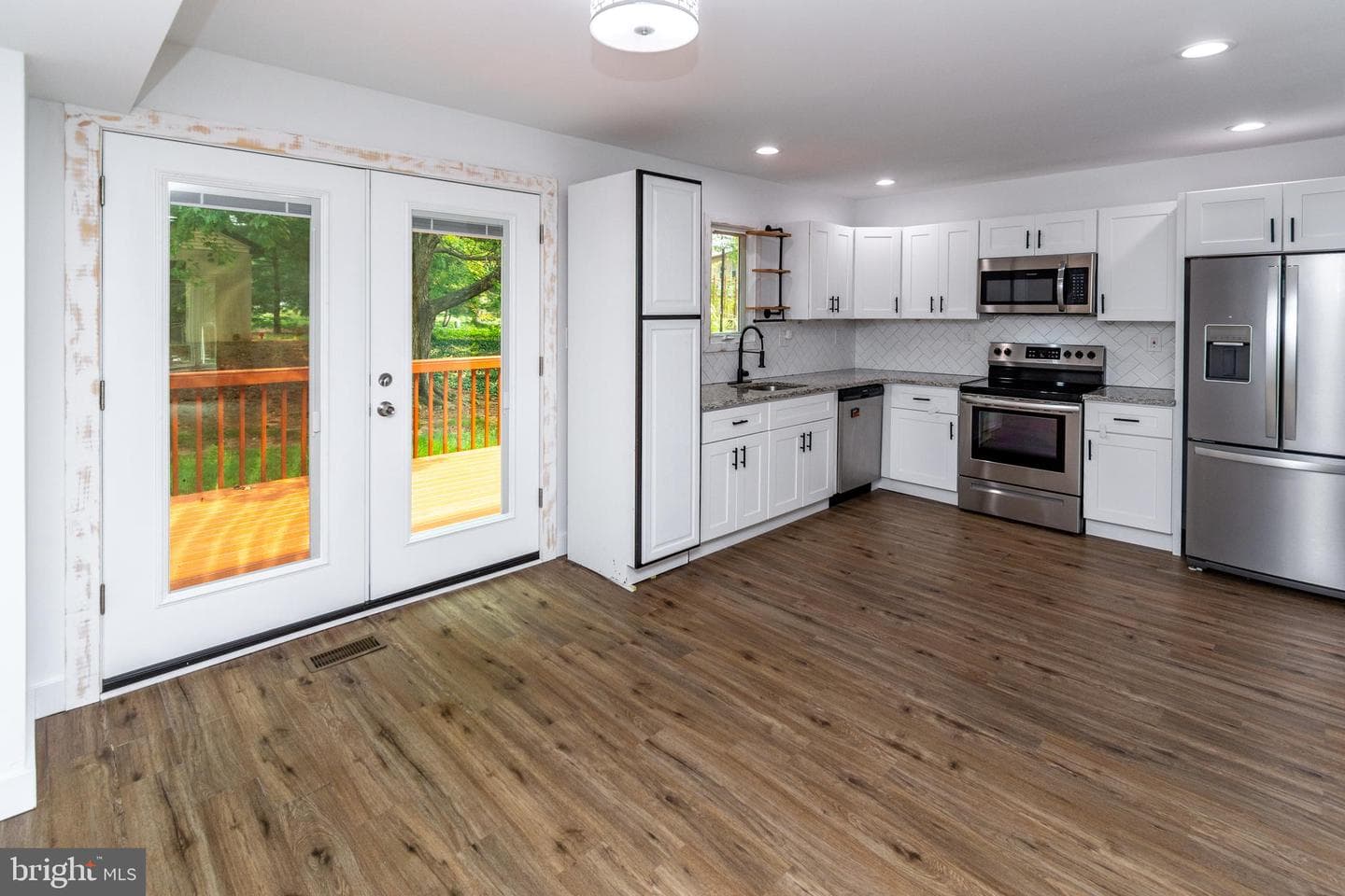 106 Providence Avenue photo 15