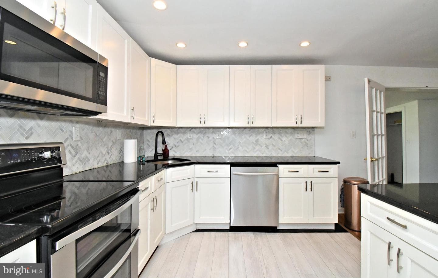 2023 Lockwood Lane photo 16