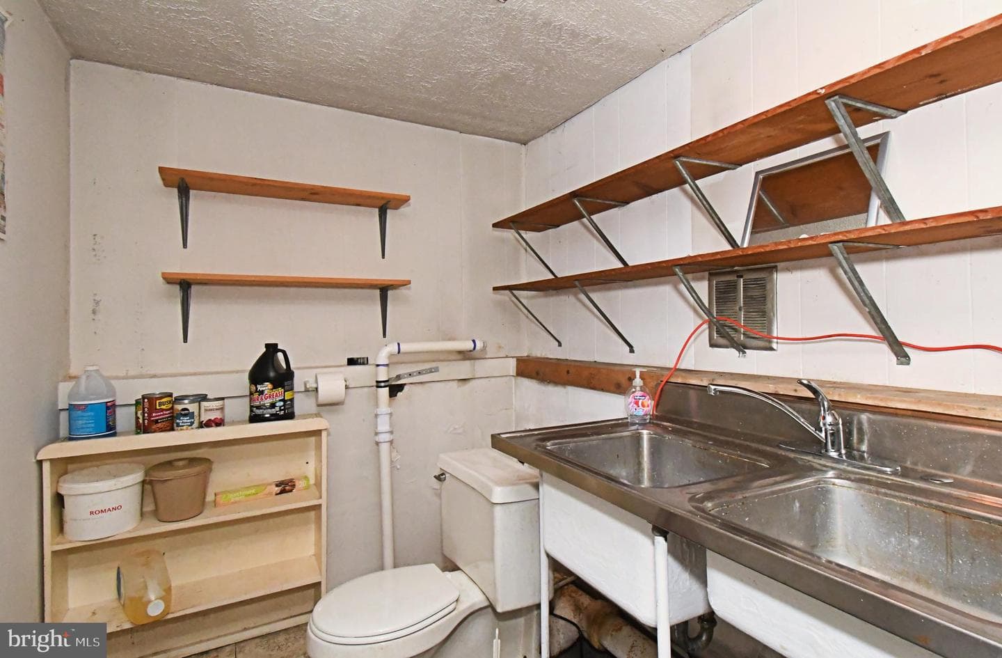 216 Rosewood Avenue photo 28