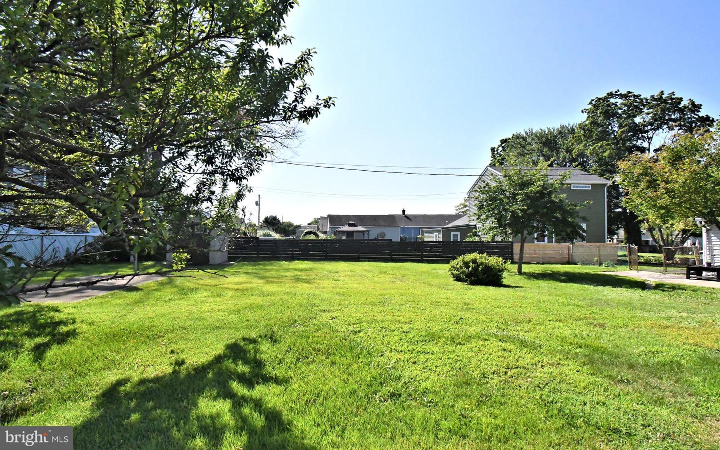 216 Rosewood Avenue photo 36