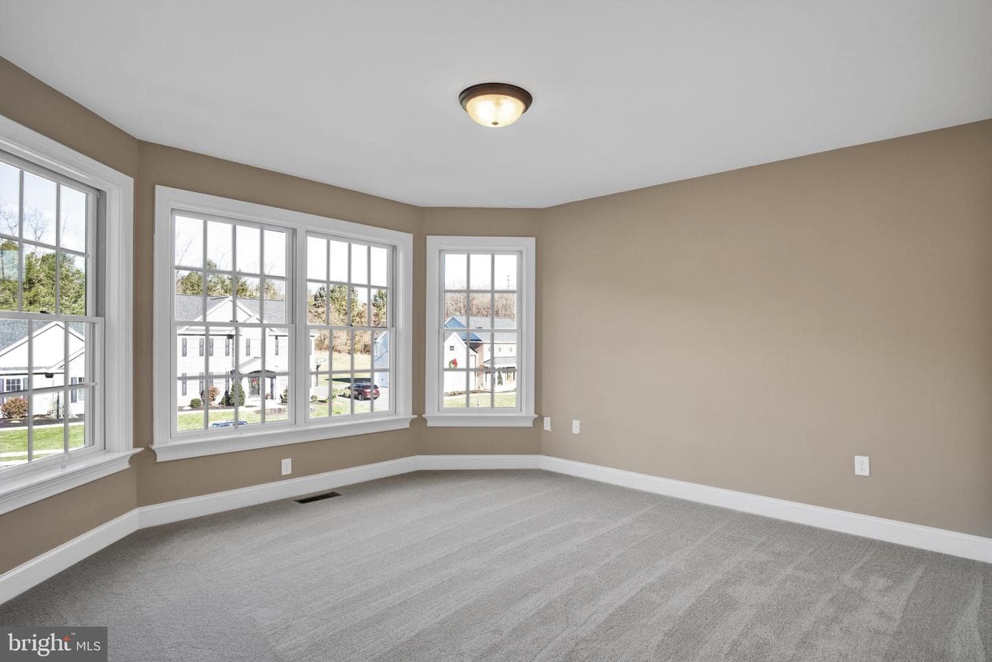 315 Pennington Drive photo 35