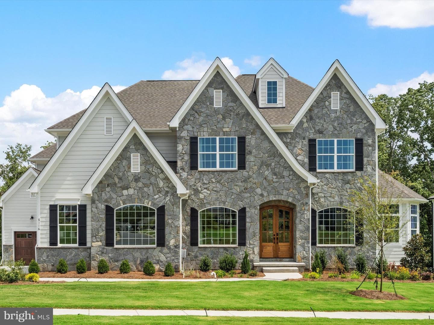 122 Silver Circle #devonshire photo 6