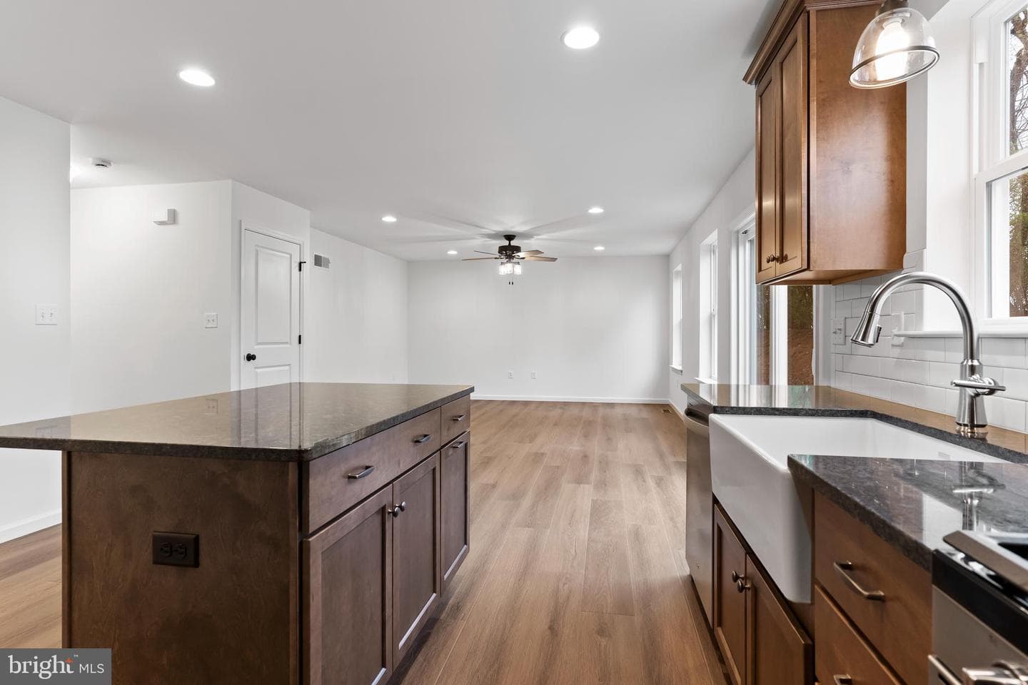 25 Essex Drive photo 11
