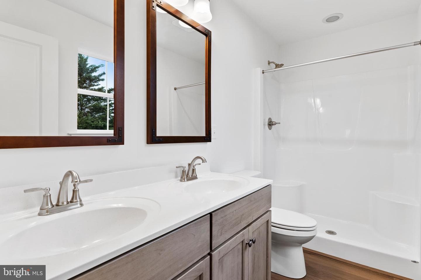 25 Essex Drive photo 18