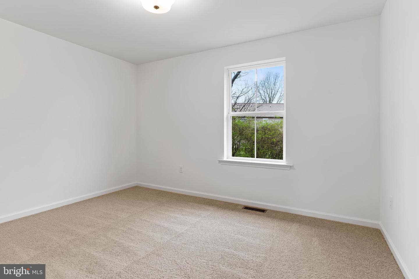 25 Essex Drive photo 22