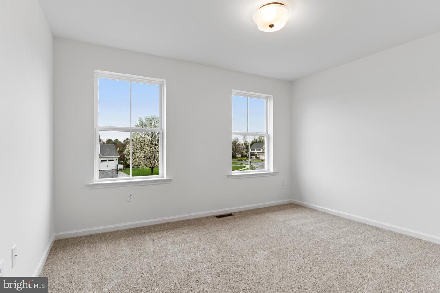 25 Essex Drive photo 24