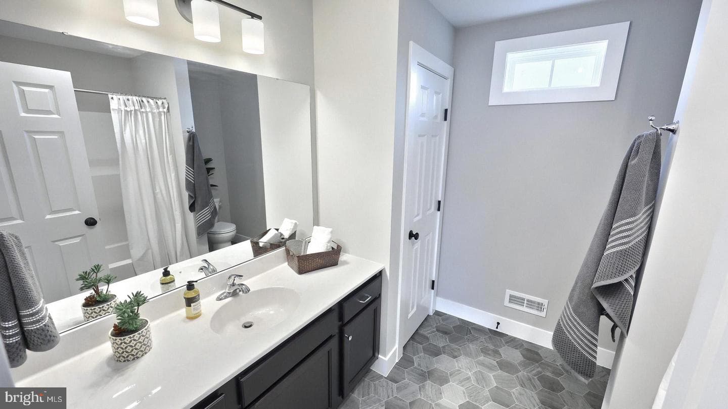 515 Estate Drive photo 21