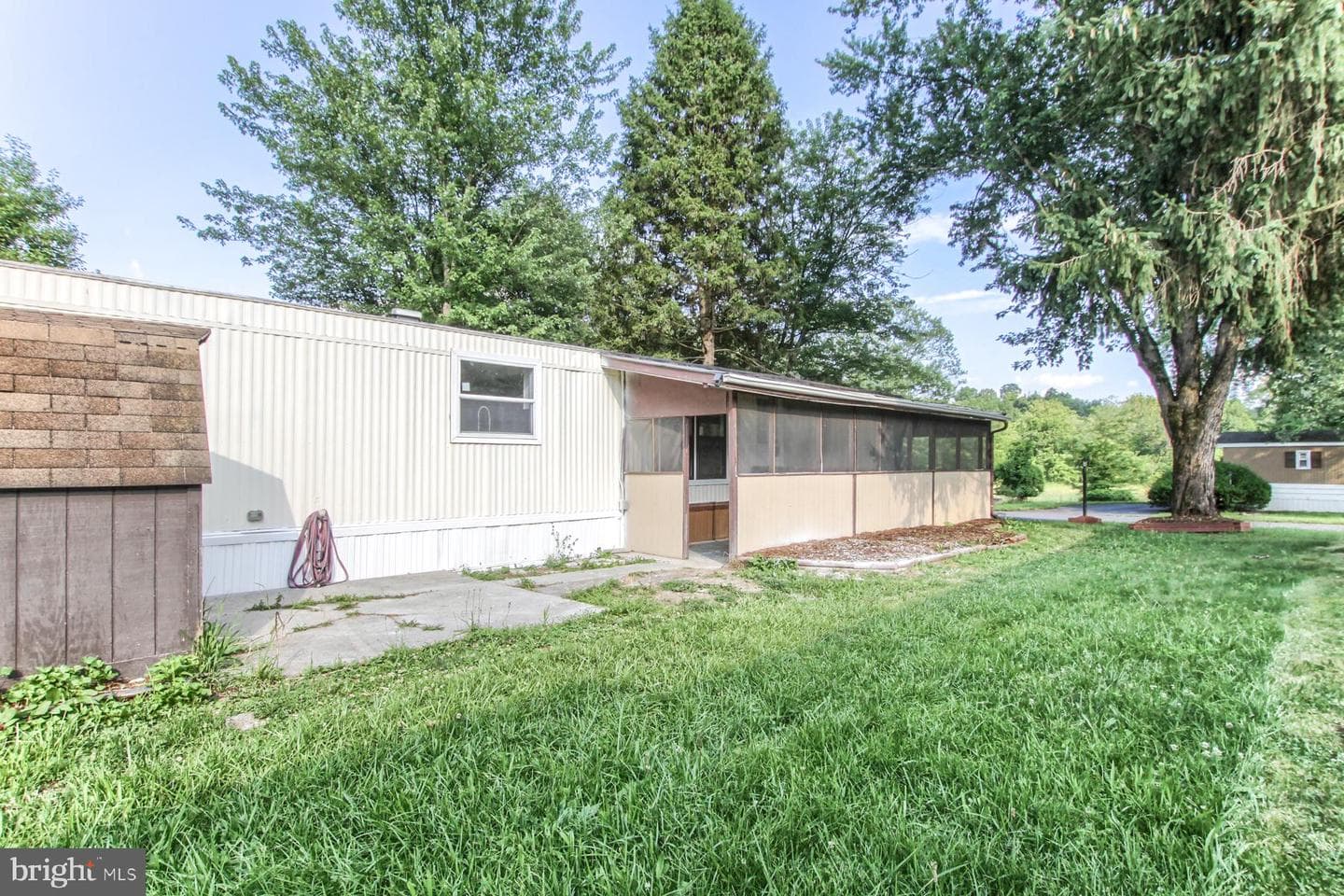 37 Creekside Lane photo 40