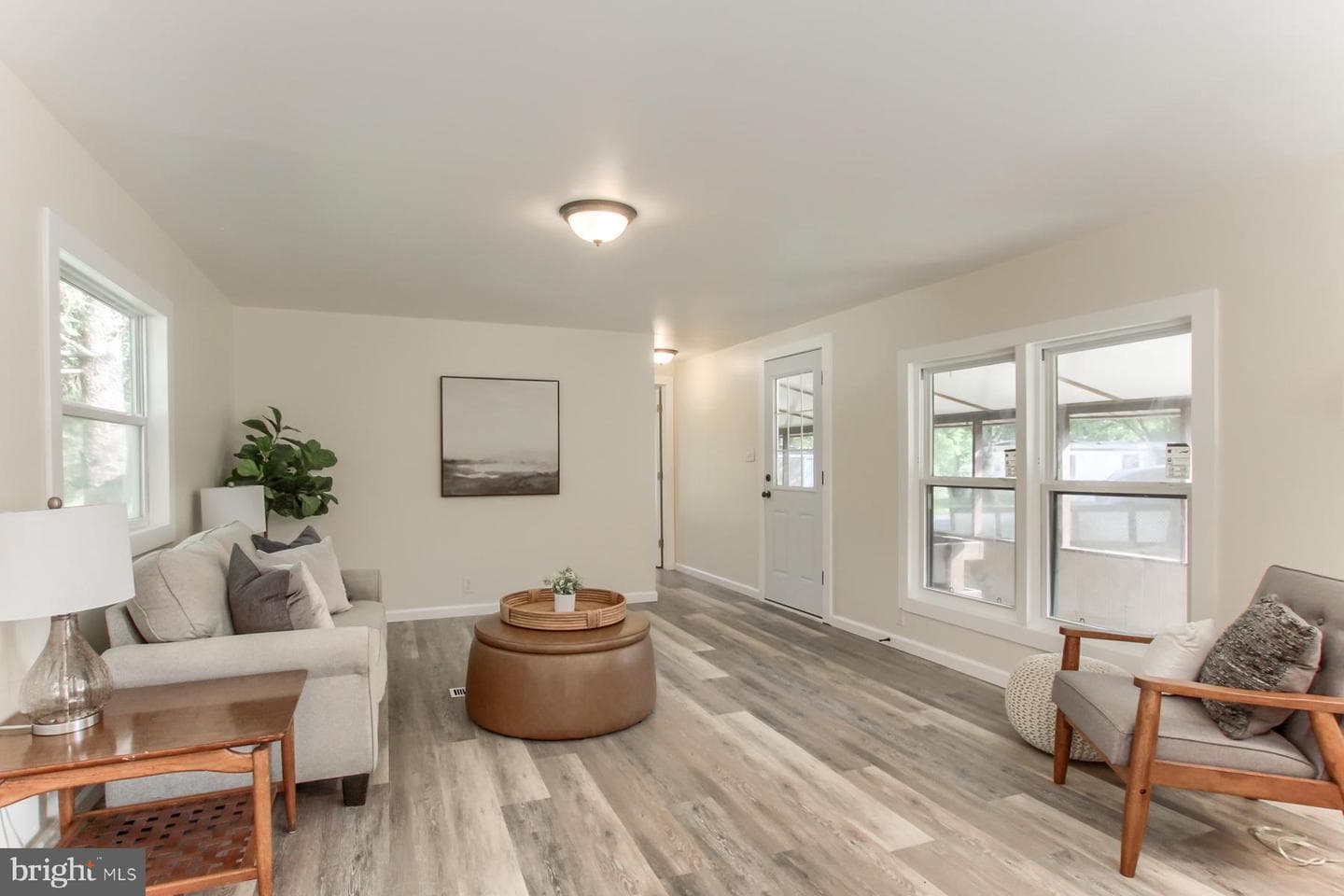 37 Creekside Lane photo 8