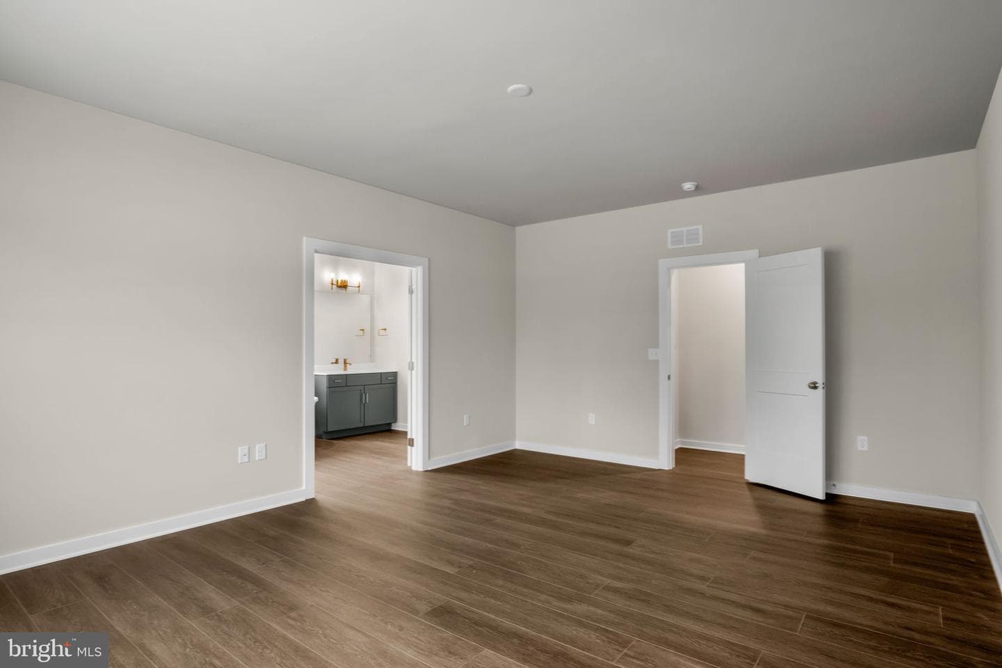 309 Deerfield Lane photo 9