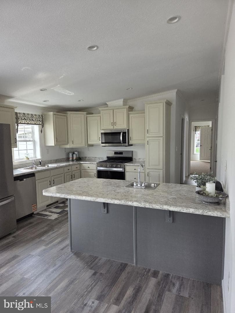 19 Burke Drive photo 4