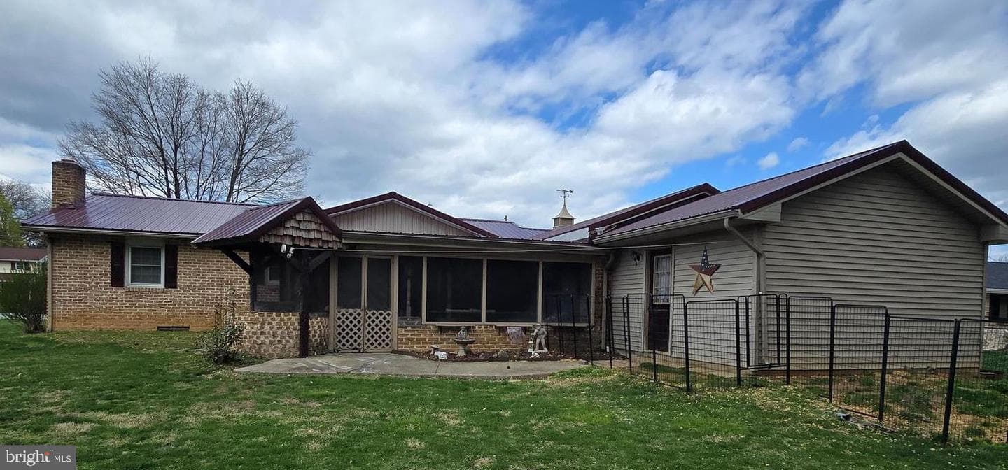 109 Sycamore Drive photo 9