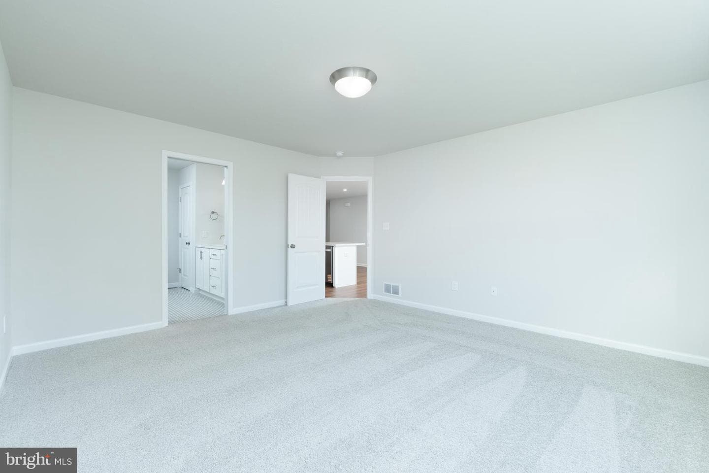 806 Greenwich Lane photo 19