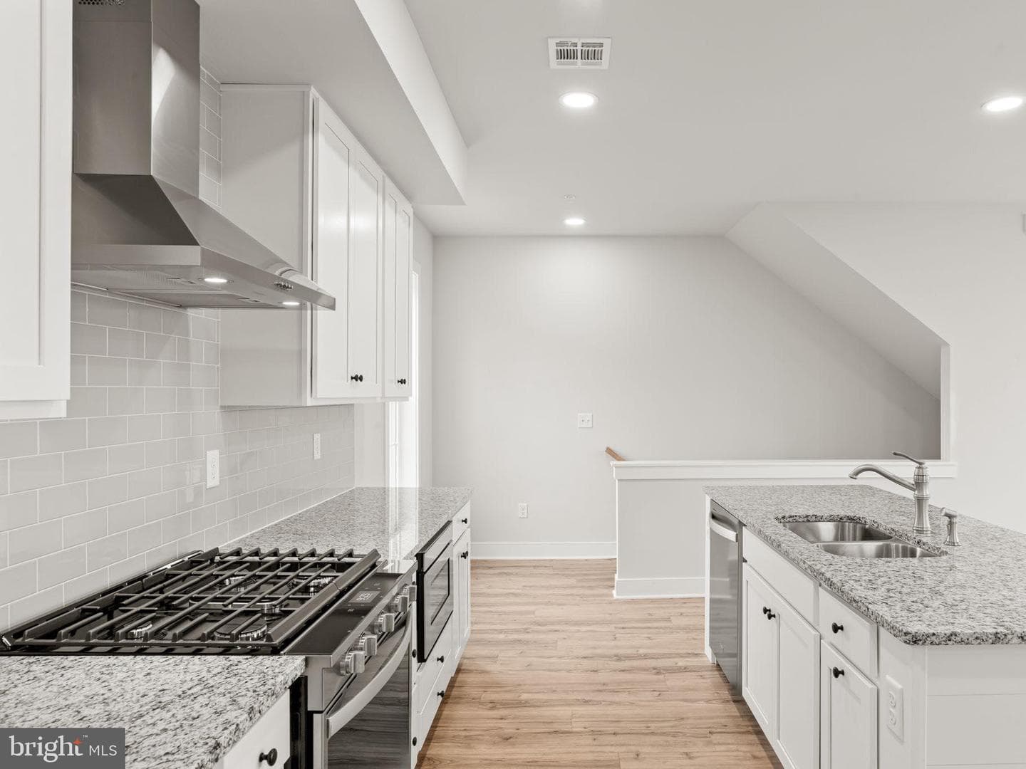 4110 Leroy Drive photo 9