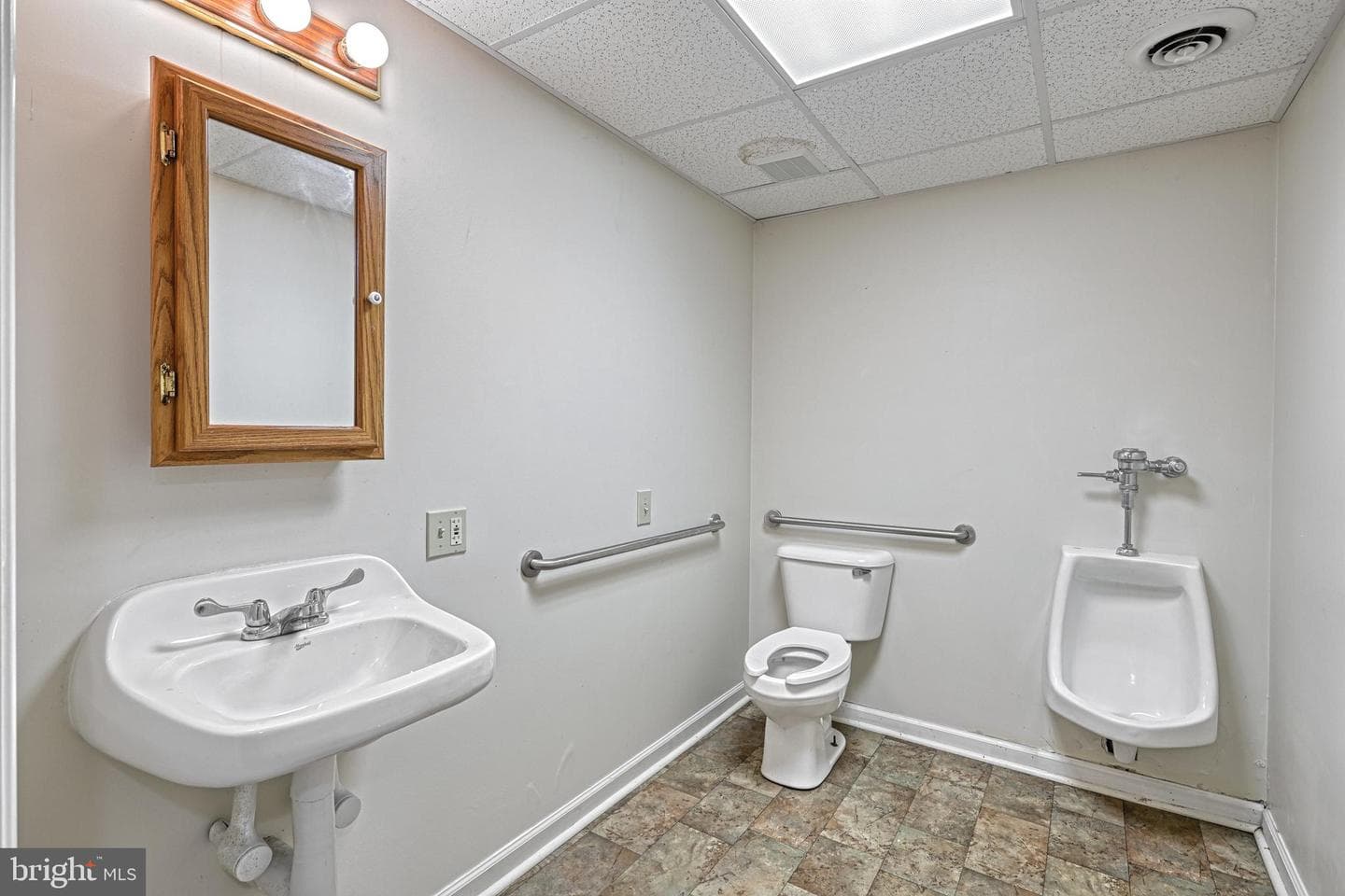 305 W Shady Ln photo 59