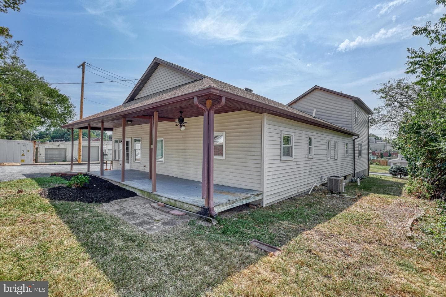 305 W Shady Ln photo 66
